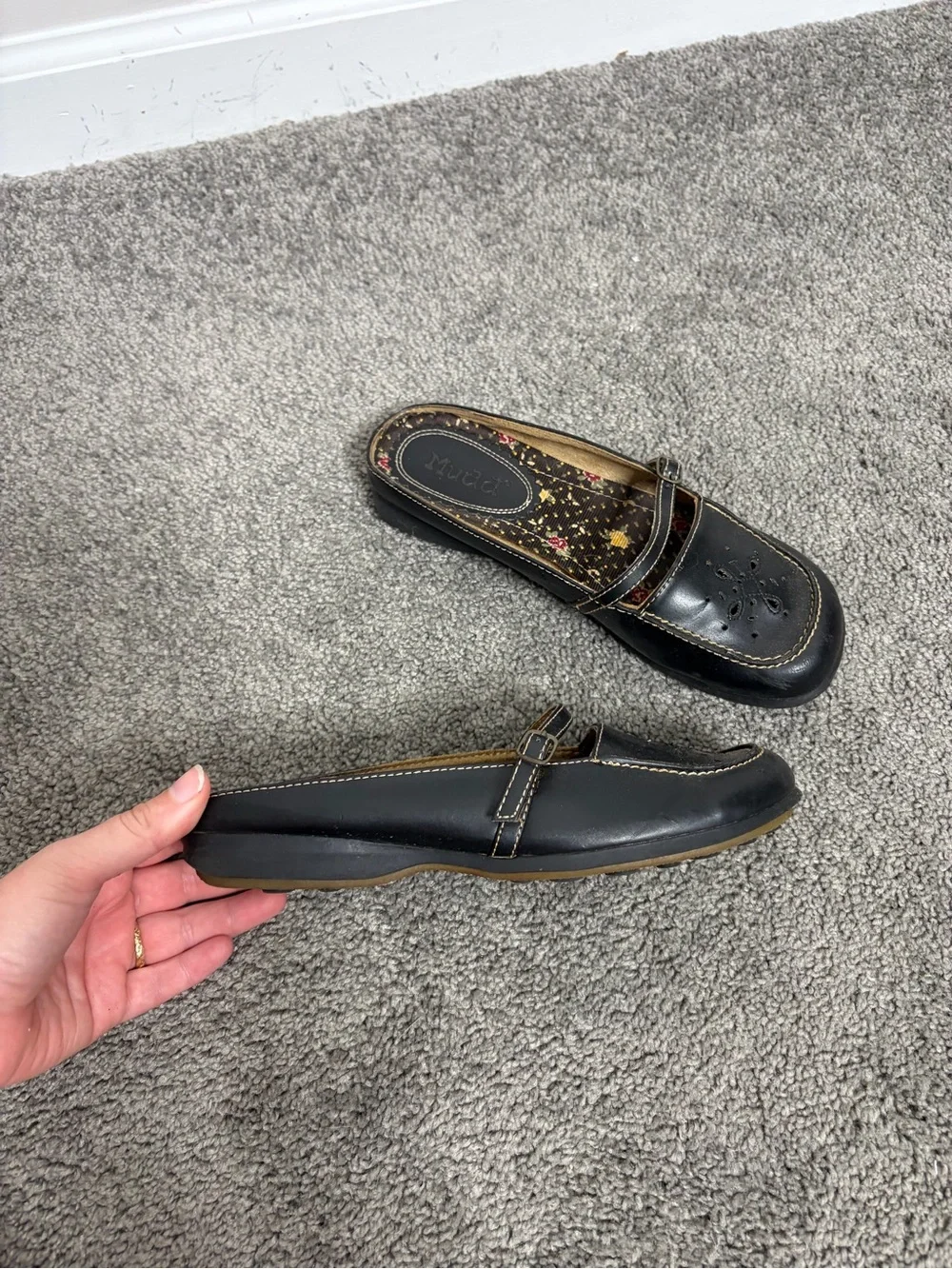 Mudd size black